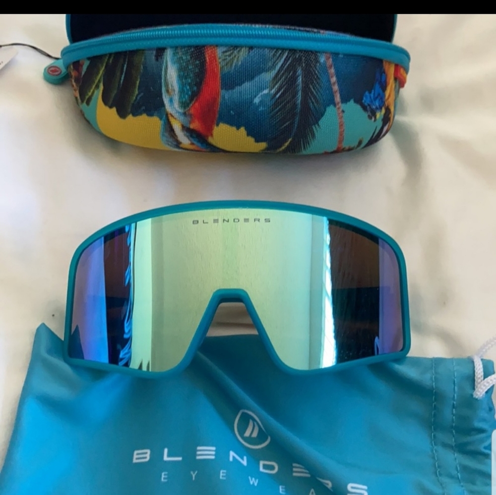 Blenders sunglasses rainwalker